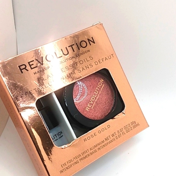 REVOLUTION LONDON FLAWLESS FOILS MAKEUP ROSE GOLD EYESHADOW & PRIMER SET NWT - Picture 3 of 3